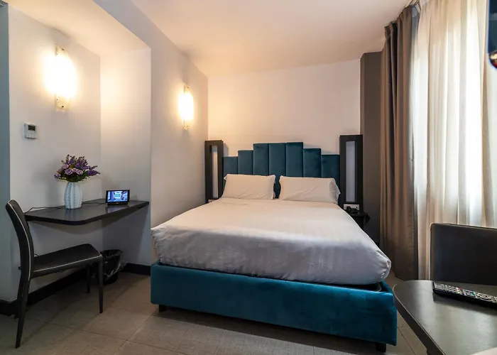 Golden Hotel