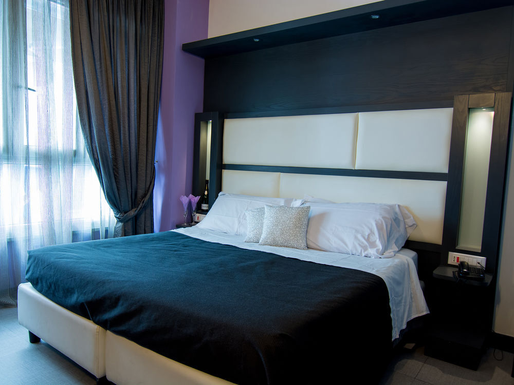 Golden 3* Naples